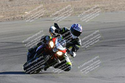 media/Jan-08-2022-SoCal Trackdays (Sat) [[1ec2777125]]/Turn 10 (2pm)/